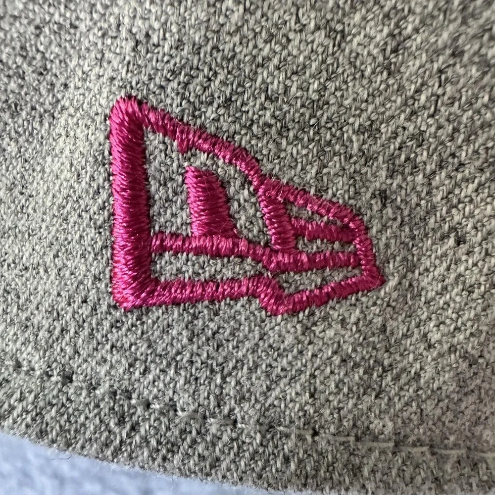 Seattle Seahawks Hat Cap Boys One Size Gray NFL Football New Era Pink Ribbon